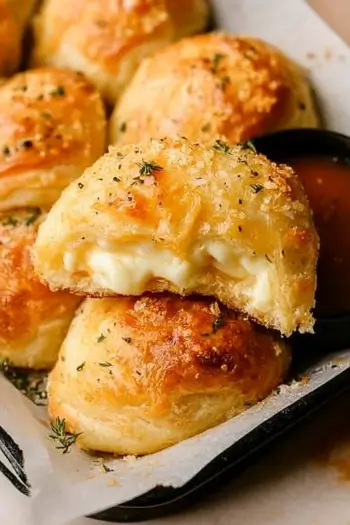 Cheesy Crescent Roll Garlic Knots 