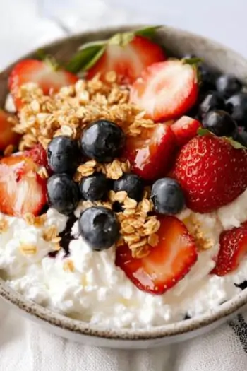 Cottage Cheese with Fruit