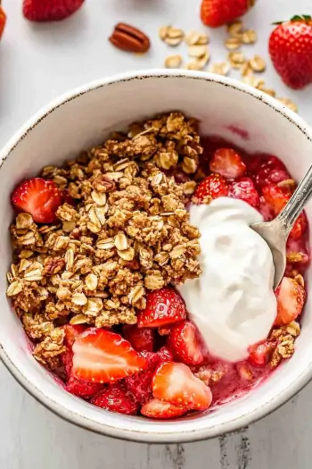 Almond Flour Strawberry Crisp