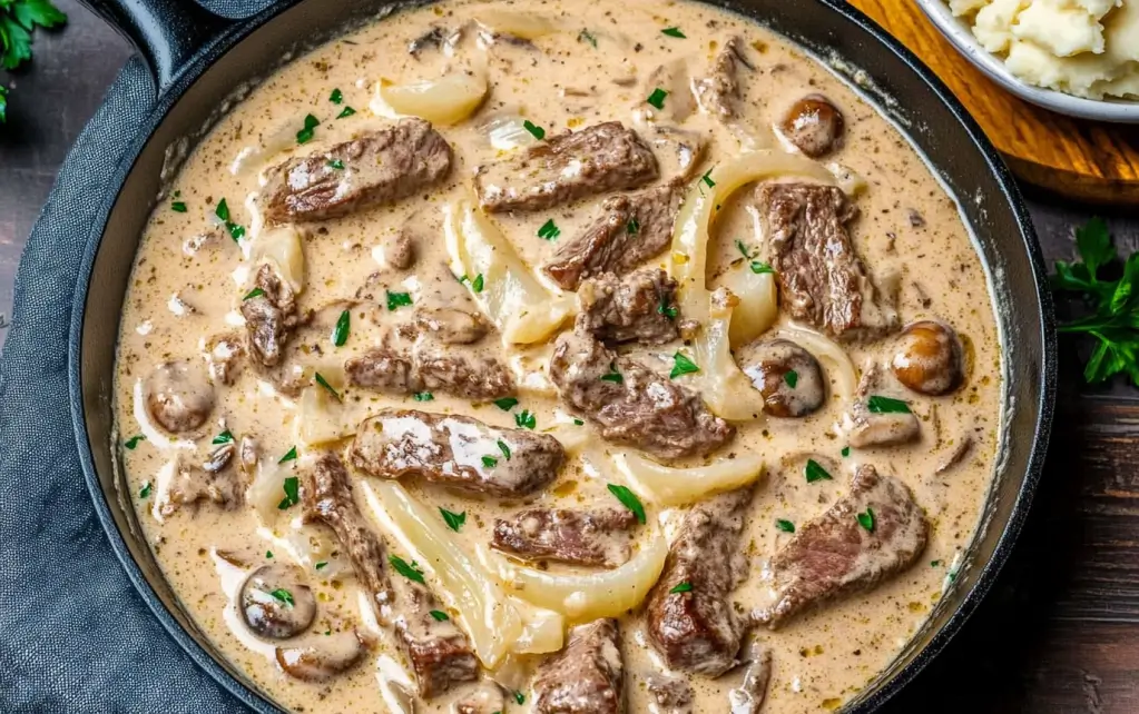 Creamy Keto Beef Stroganoff