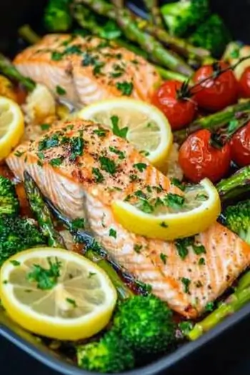 This easy salmon traybake is your go-to one-pan dinner packed with juicy salmon, crisp veggies, and a zesty lemon-garlic marinade. Ready in under 30 minutes and perfect for busy weeknights or healthy meal prep.

